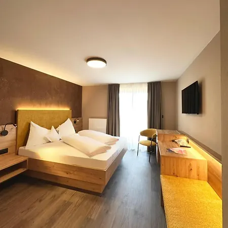 Garni-hotel Mir.es 3*